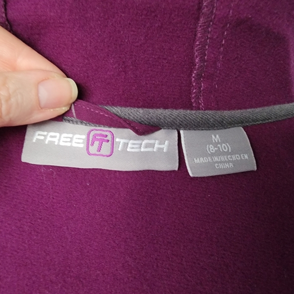Free Tech women's purple jacket/ raincoat/windbreaker size Medium lightweight. - Picture 7 of 10